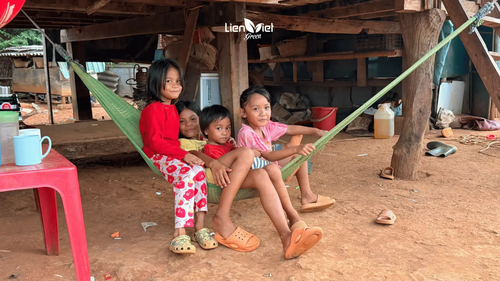 Những Đứa Trẻ Lớn Lên Bên Cây Cà Phê: Hành Trình Tiếp Nối